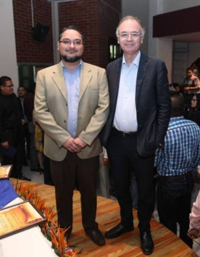 Ernesto Bondy y Gracia Mercado son los ganadores del Concurso de Cuentos Cortos de EL HERALDO