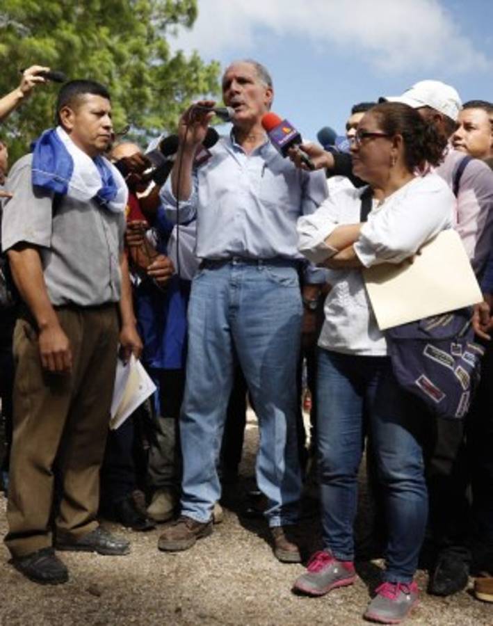 Diálogo entre pobladores y edil termina en enfrentamiento