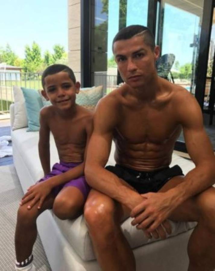 Hijo de Cristiano Ronaldo abre cuenta en Instagram con mensaje a Messi: 'Mi ídolo'