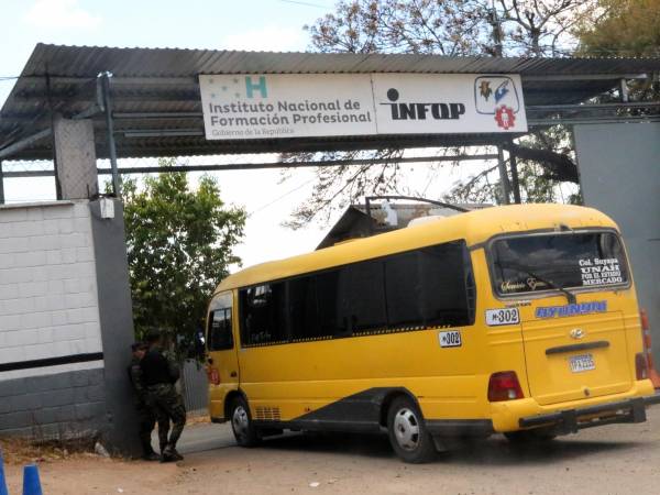 El punto de recepción del material electoral era Infop. Desde allí a la Kennedy, los vehículo no tardan más de 5 minutos en llegar (sin tráfico).