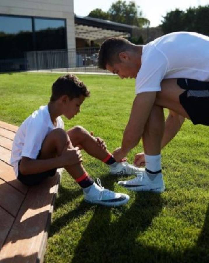 Hijo de Cristiano Ronaldo abre cuenta en Instagram con mensaje a Messi: 'Mi ídolo'