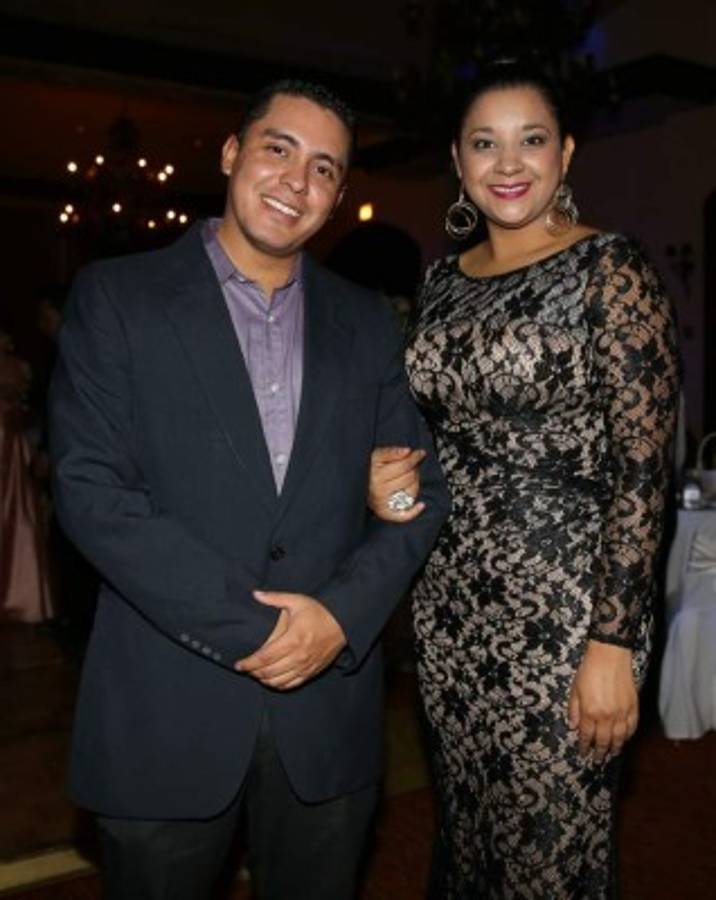 Eduardo Sierra y Yasmín Álvarez ya son esposos ante Dios