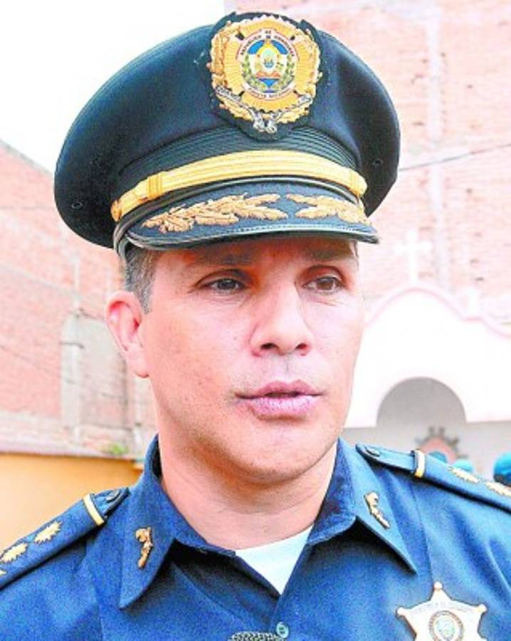 Comienza remezón en la cúpula policial