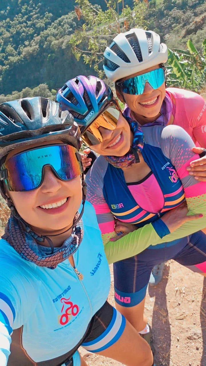 Helen Toro, Waleska Ruiz y Xenia Molina, tres integrantes de Guerreras 0801.