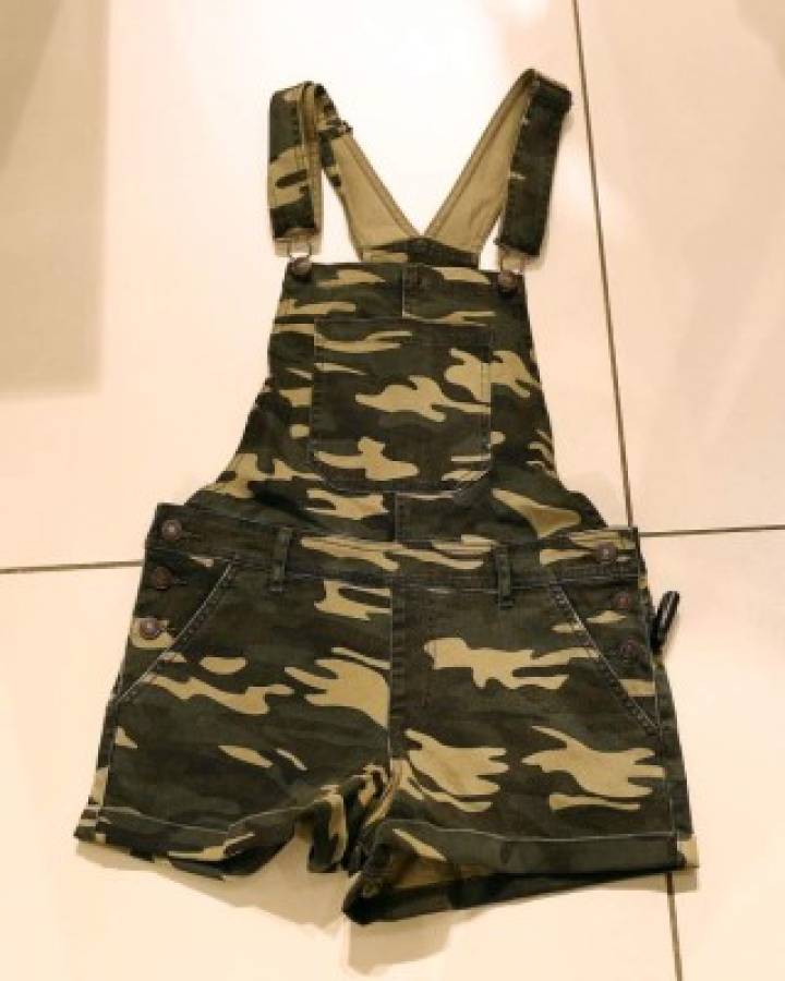 La moda militar invande el armario femenino