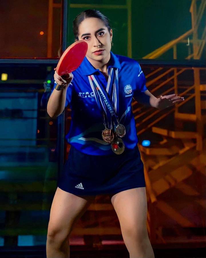 La joven ha competido para Honduras, en el campeonatos centroamericanos; Centroamericanos y del Caribe; Latinoamericanos; Mundiales y Ciclos Olímpicos.