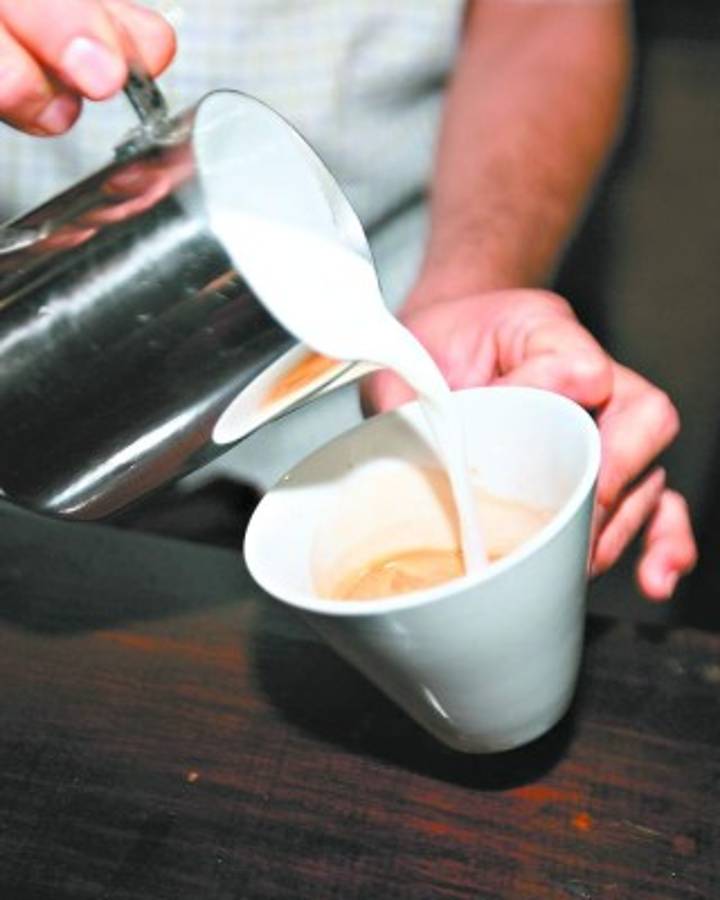 Lienzo y pincel con sabor a café en Honduras