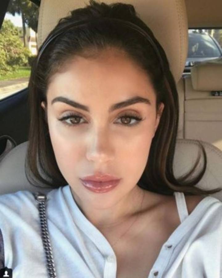 Alexa Dellanos luce irreconocible tras dar un giro de 180 grados en su vida