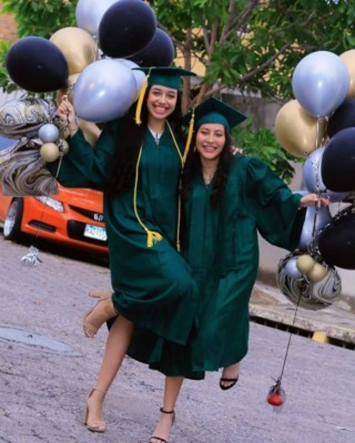 Ellos desde casa celebran el éxito
