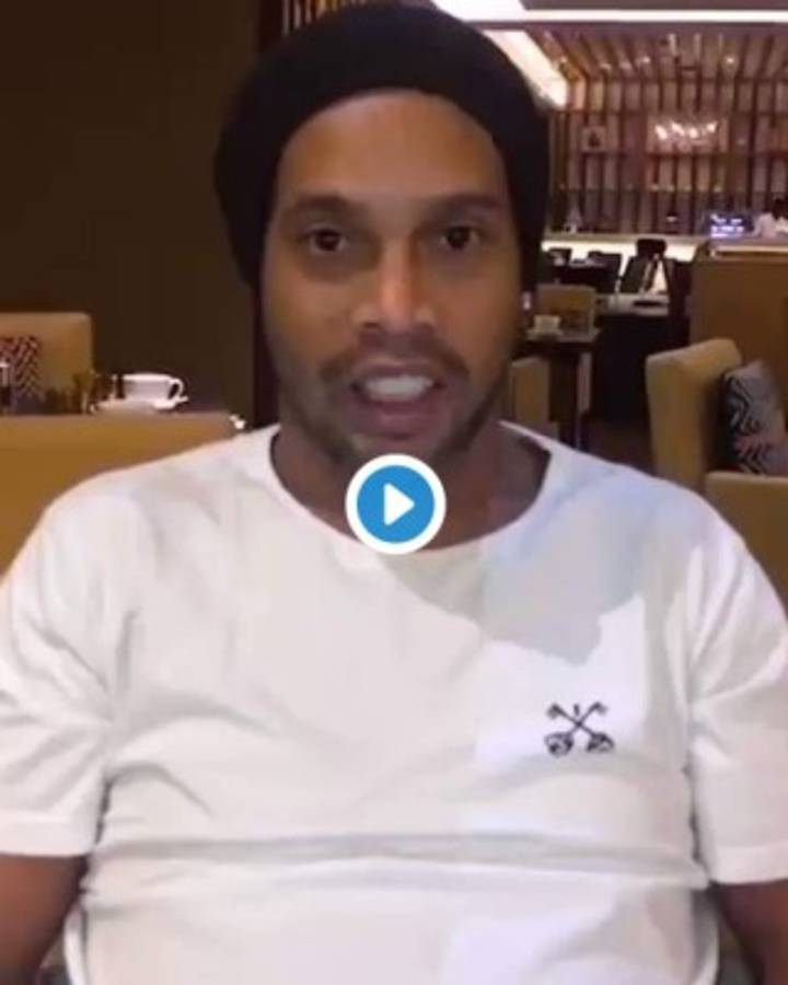 Ronaldinho felicita a Messi por sus 500 goles