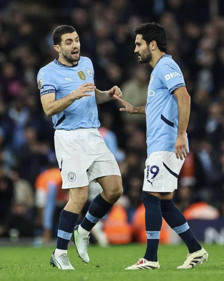 Jugadores que Pep Guardiola pidió que salgan del Manchester City tras caer ante Real Madrid