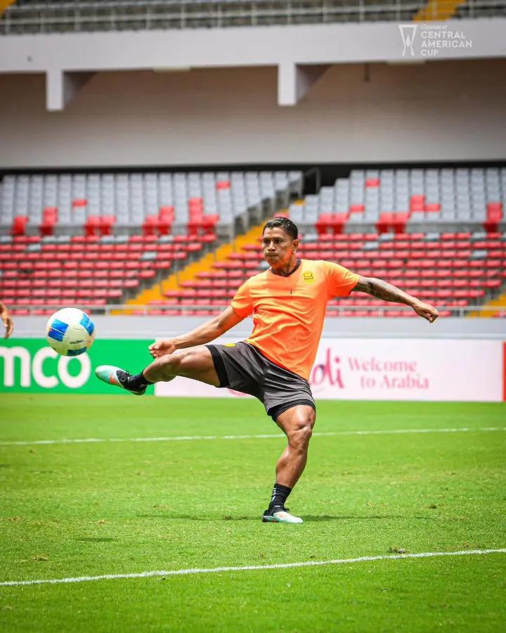 Brayan Moya se olvida de Real España y ya tiene nuevo equipo luego de ser separado