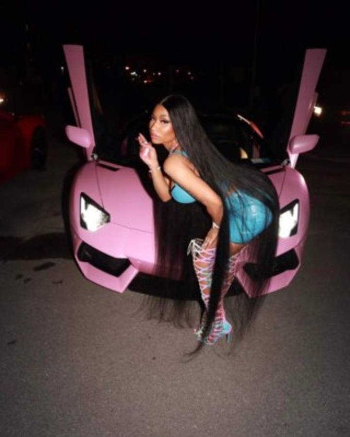 Nicki Minaj publica foto de su trasero y las redes enloquecen