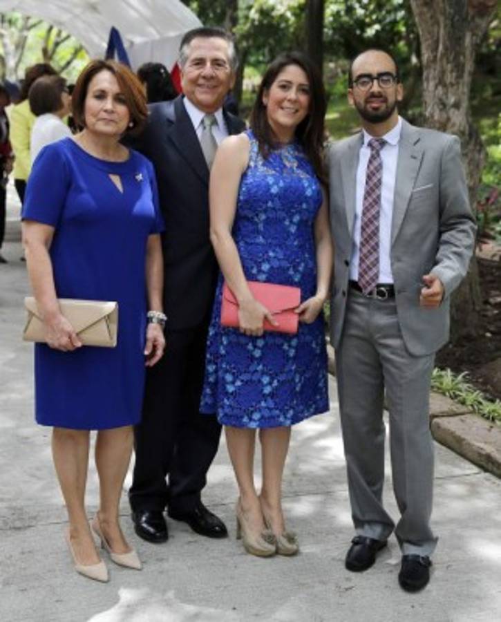 Un brindis por el aniversario de la independencia de los Estados Unidos de América