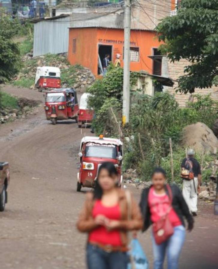 Mototaxis invaden de forma ilegal 56 rutas de transporte