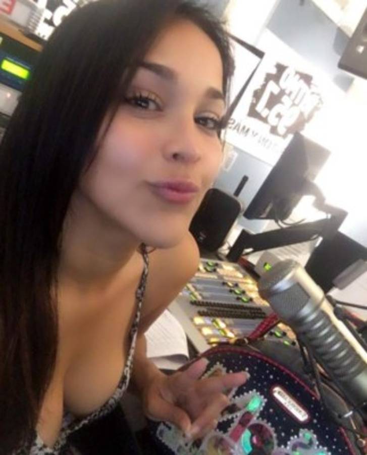 Las sensuales fotografías de Shefy, presentadora de 'El pantallazo' en go tv