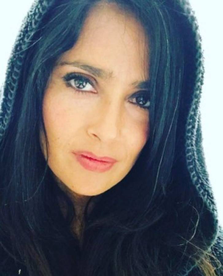 'Selfie con capucha y canas', escribió la actriz en su red social. Foto Instagram