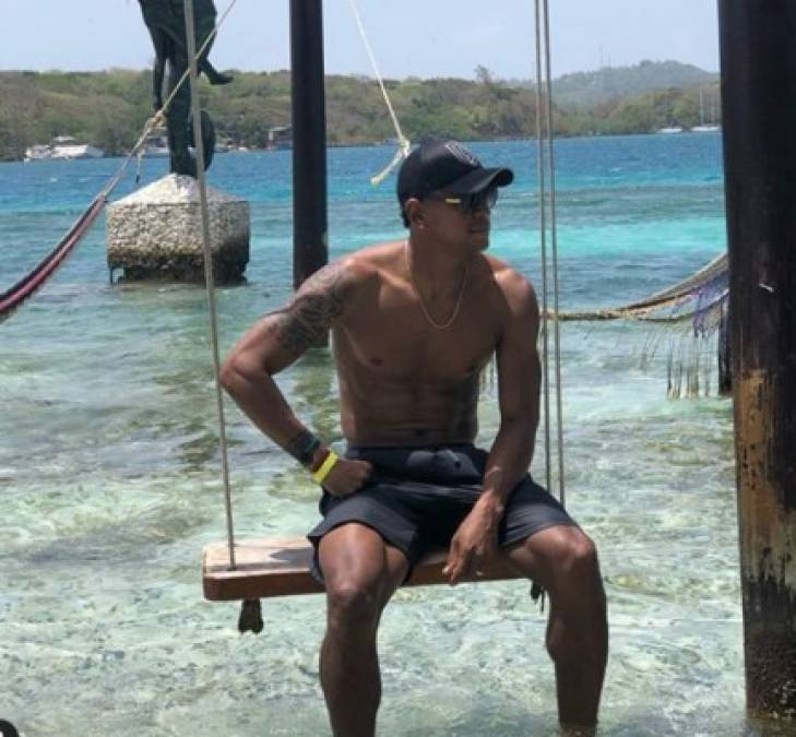 FOTOS: La lujosa luna de miel de Carlo Costly y su esposa Tita en Roatán