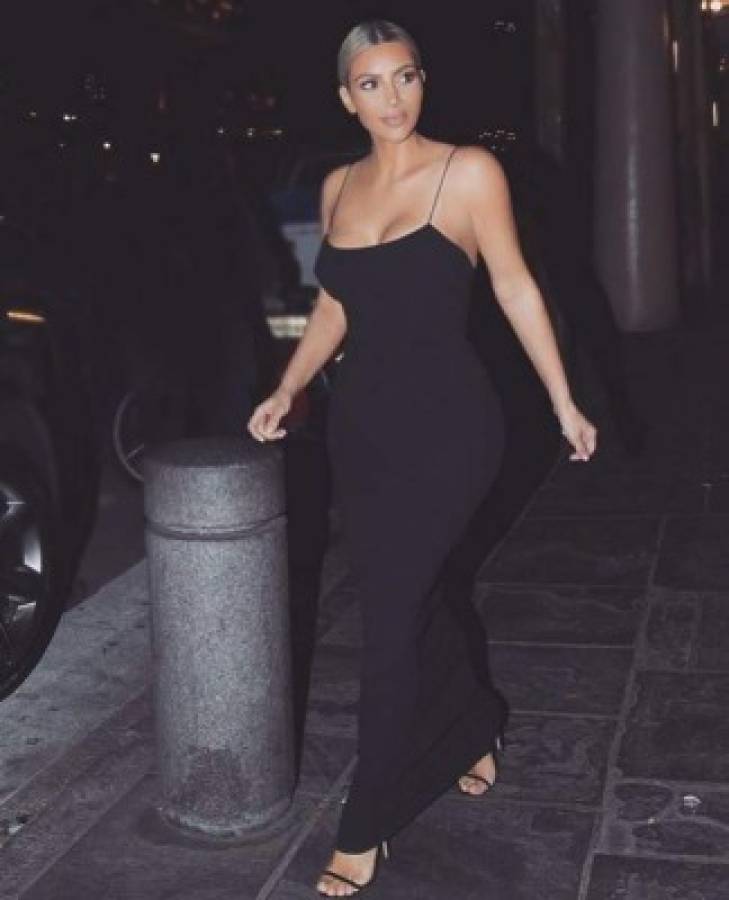 Kim Kardashian se quita la ropa y enloquece Instagram con su cuerpo brillante   