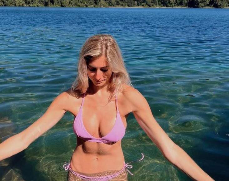 Megan Lucky, la guapa mujer que se volvió famosa al beber una cerveza en un sorbo