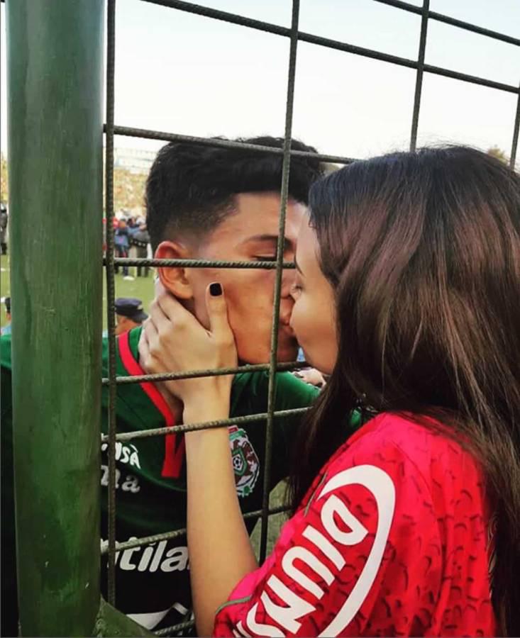 Bella chica anuncia que está embarazada de jugador de la Liga Nacional