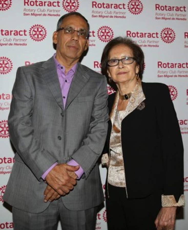 Club Rotaract brindó por su nueva junta directiva