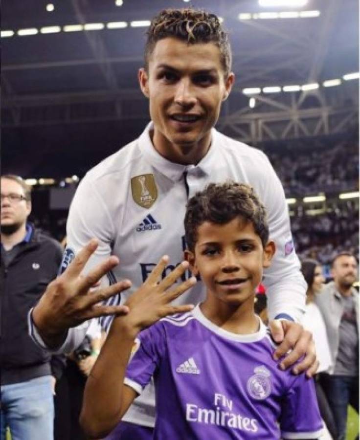 Hijo de Cristiano Ronaldo abre cuenta en Instagram con mensaje a Messi: 'Mi ídolo'