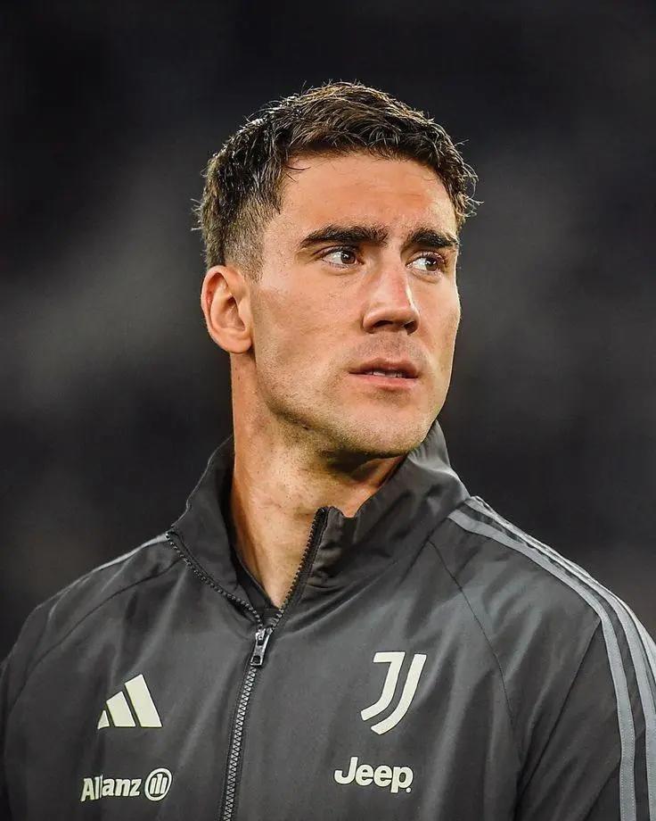 El argentino que Mou quiere en Real Madrid, delantero se ofrece a Barcelona y PSG con sorpresa