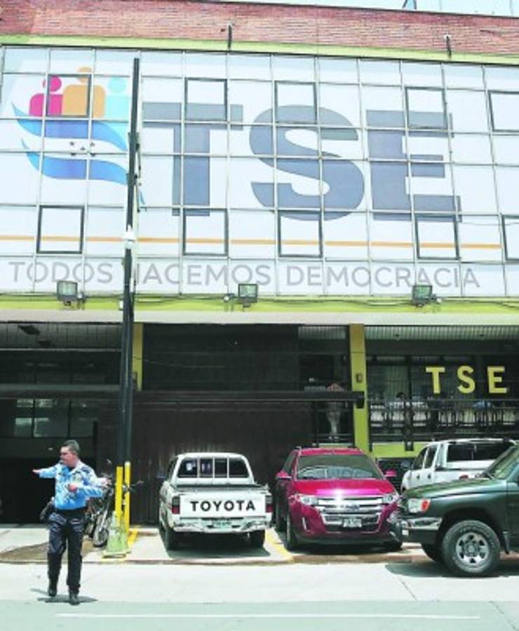 Honduras: 20 millones de lempiras debe el TSE a los partidos por deuda política