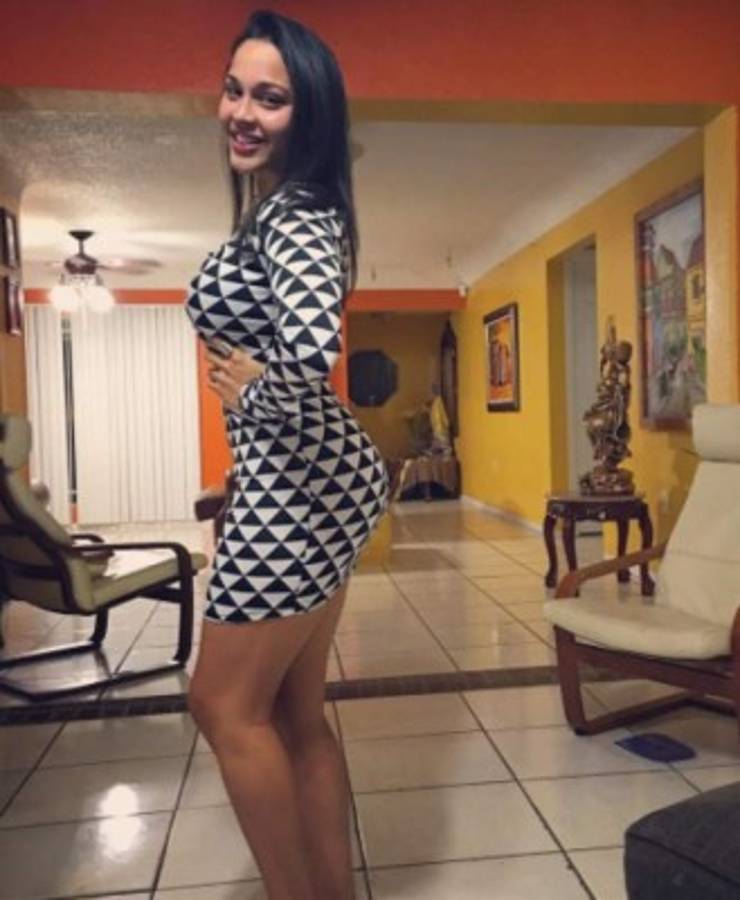 Las sensuales fotografías de Shefy, presentadora de 'El pantallazo' en go tv