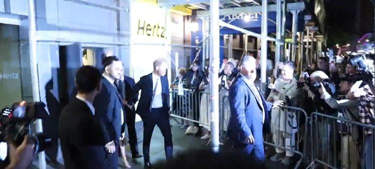 Duró dos horas y hubo varias colisiones: qué se sabe de la persecución del príncipe Harry y Meghan Markle en NY