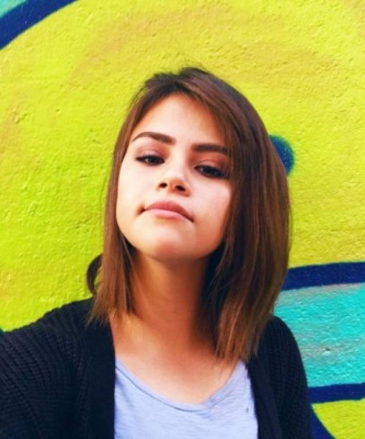 La doble de Selena Gómez impacta con su belleza en las redes sociales