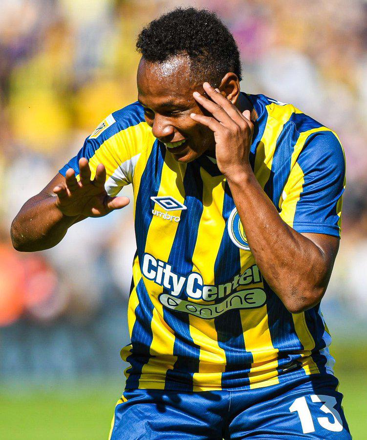 Jugador colombiano sorprende al anunciar relación con mujer 20 años mayor que él