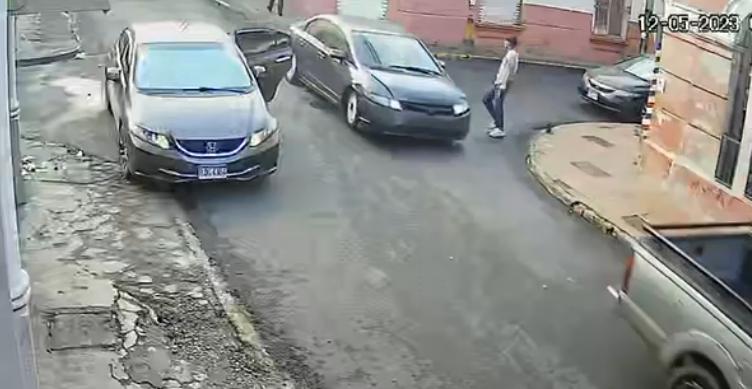 Utilizaron el carro robado para asaltar a mujer un día antes: lo que se sabe de la muerte de tres pandilleros en La Cañada