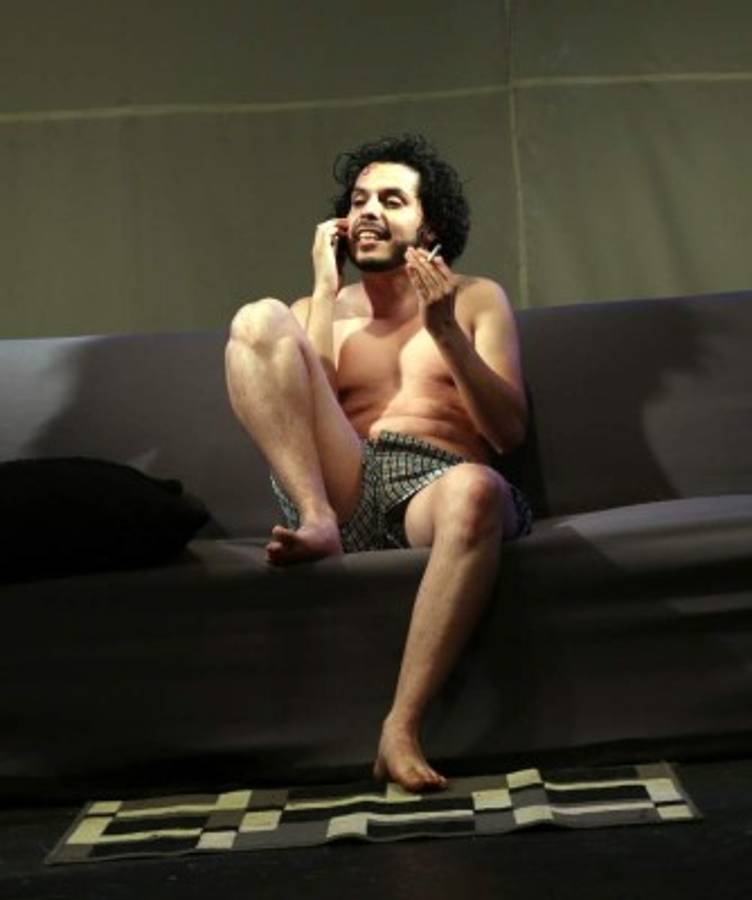 Luchas indistintas en 'La voz humana”