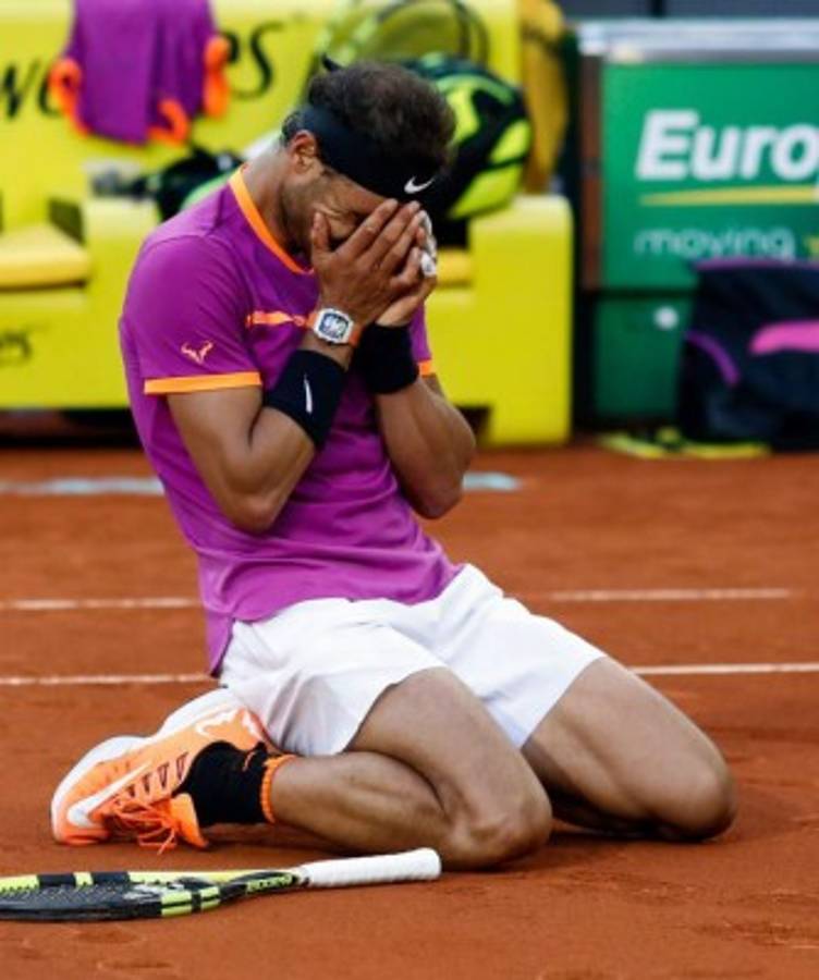 Rafael Nadal alcanza los octavos de final en Roma tras el abandono de Almagro