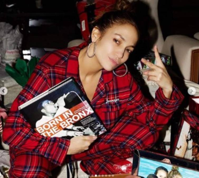 Jennifer López y Alex Rodríguez comparten fotos navideñas en Instagram