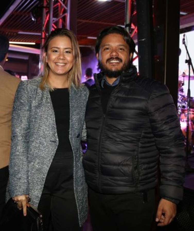 Artistas nacionales presentan canción 'Así te amo yo Honduras”