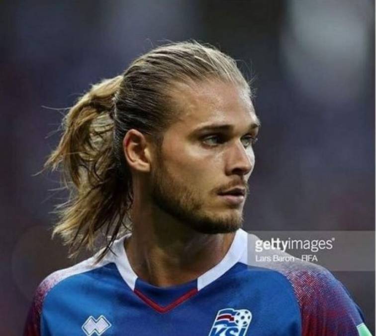 Rurik Gislason, el futbolista islandés que encanta por su parecido con Thor  
