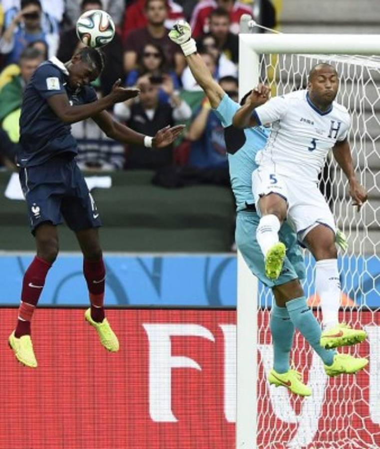 VIDEO: Penal a Pogba y expulsión de Palacios