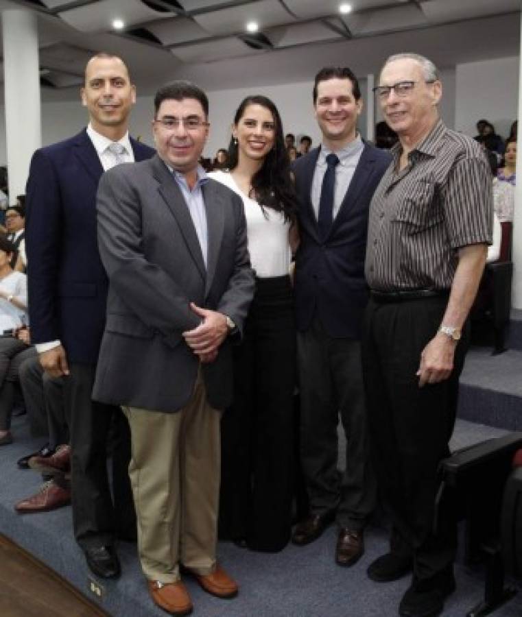 Inauguración del auditorio de Macris School