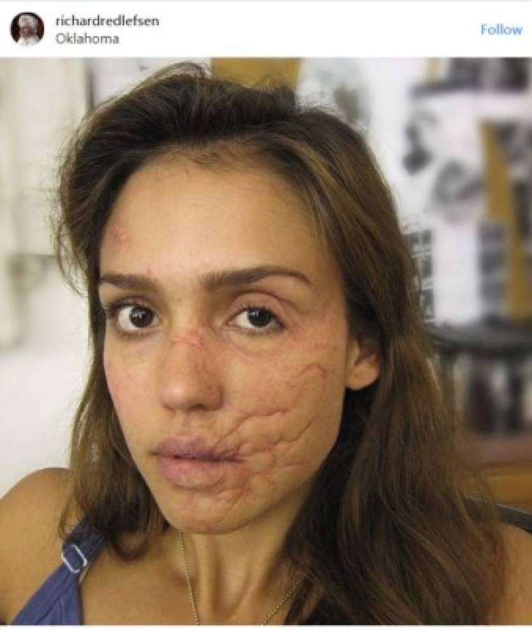 Jessica Alba asusta a sus fanáticos de Instagram con el rostro desfigurado