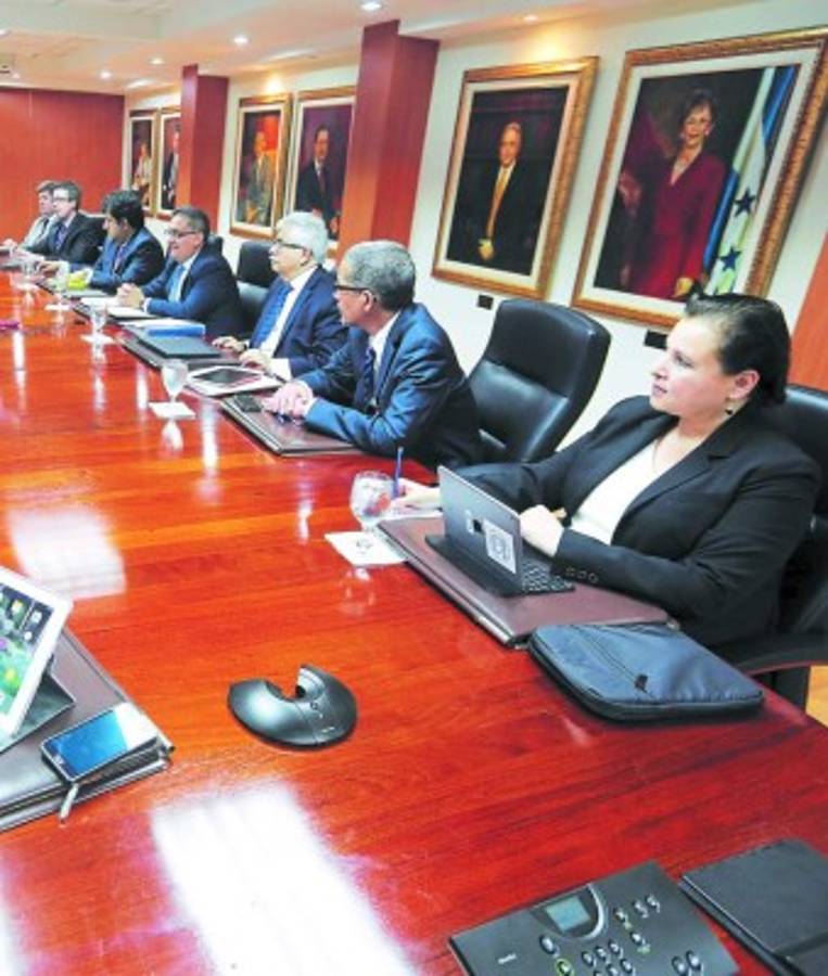 Misión del FMI inicia tercera revisión del acuerdo económico