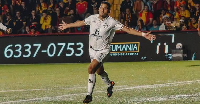 José Mario Pinto hace impactante confesión tras salir de Olimpia: “Estaba loco”