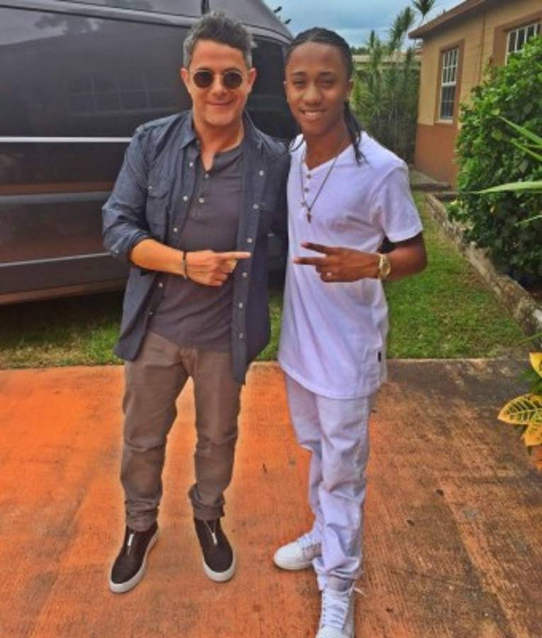 Aaron Bodden conquista con su flow en 'La Banda”
