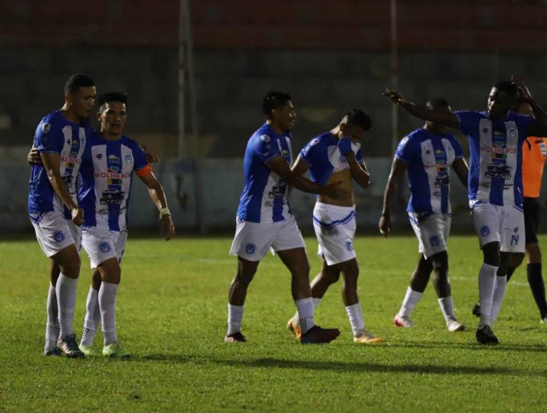 Las imágenes que dejó el aplastante triunfo de Victoria sobre el Real España