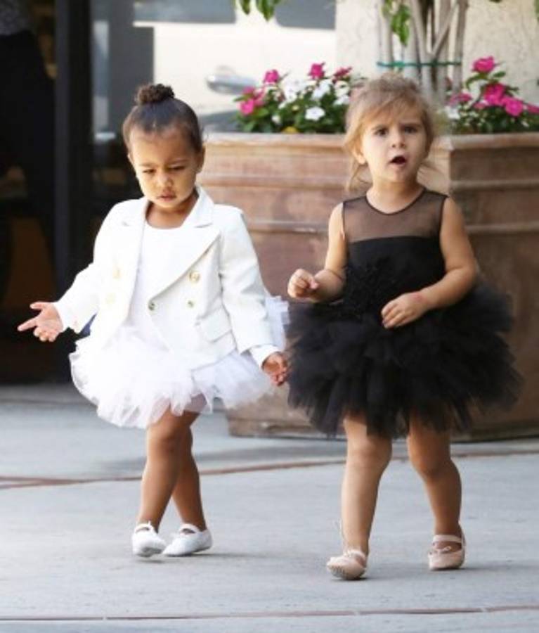 North y Penélope. Las hijas de las Kardashian ahora son las niñas más famosas del mundo.