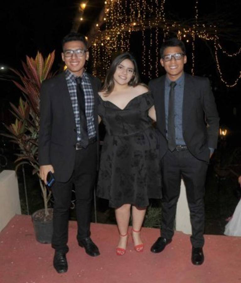 Una noche de dicha estudiantil