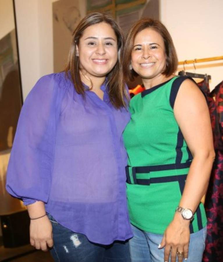 Hojas y flor de jazmín predominan en la nueva colección de Carolina Herrera