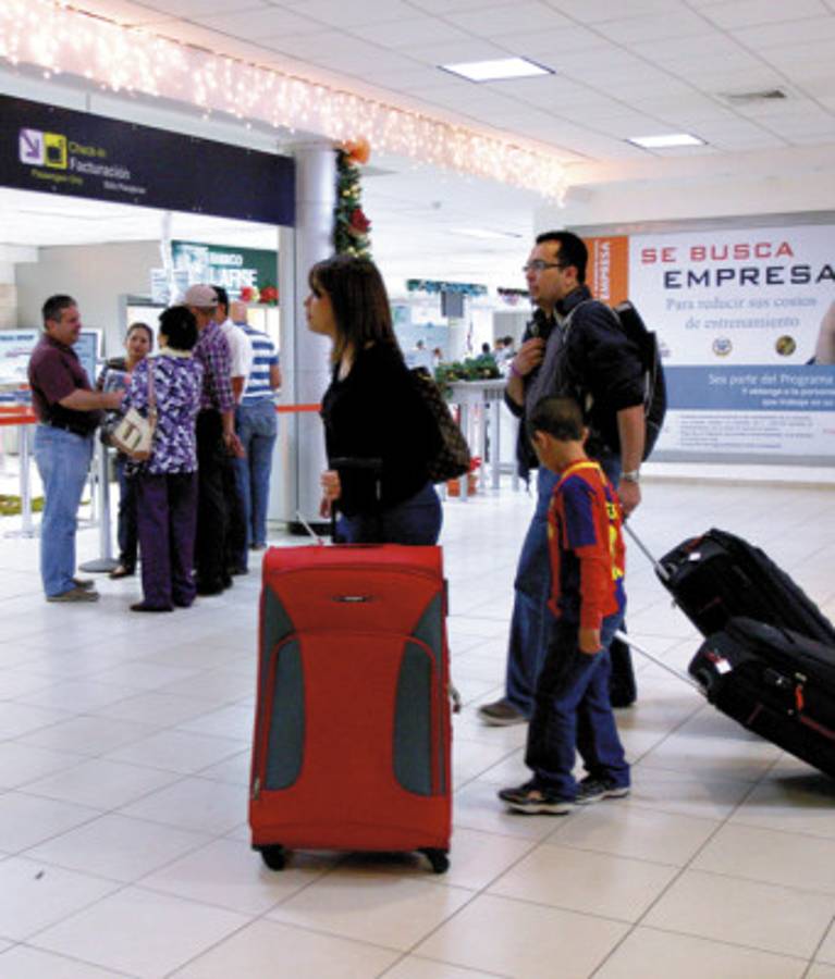 Negociarán cobro gradual de tasa aeroportuaria